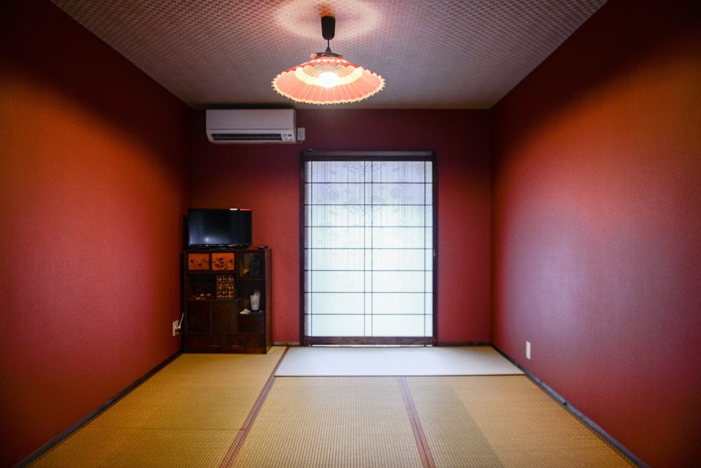 NISHIOJI KADO 京都