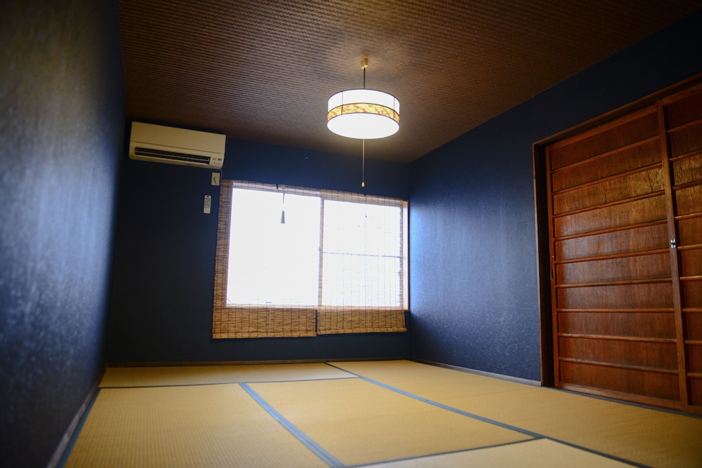 NISHIOJI KADO 京都