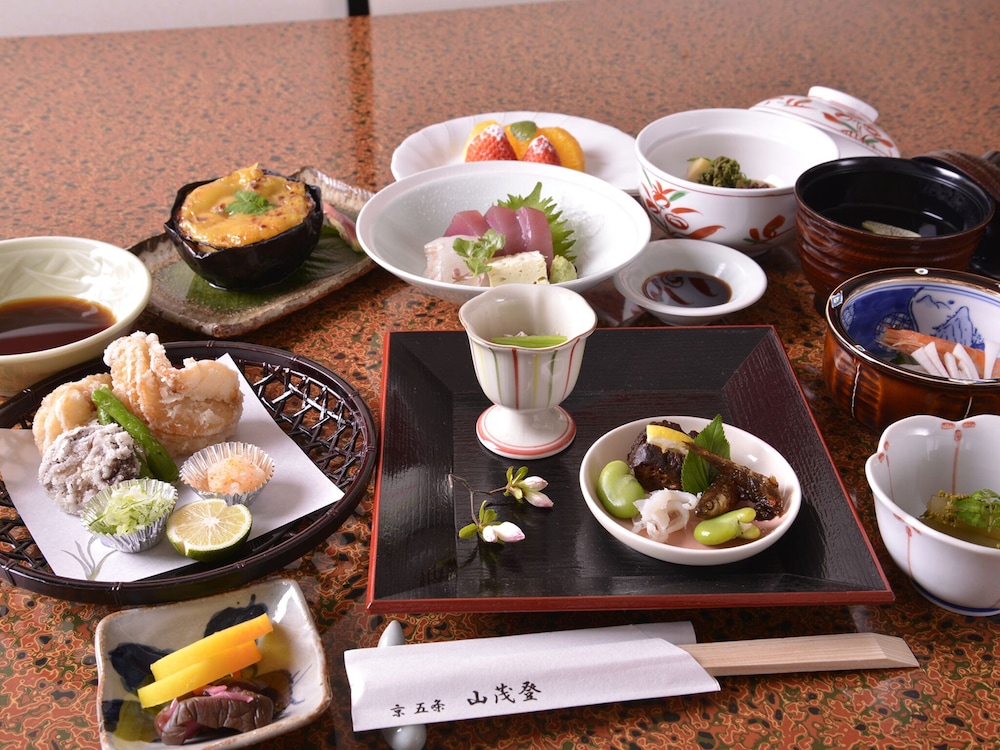 山茂登旅館 京都