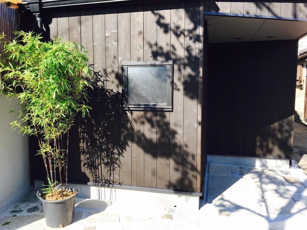 丸弥ゲストハウス白梅町 京都