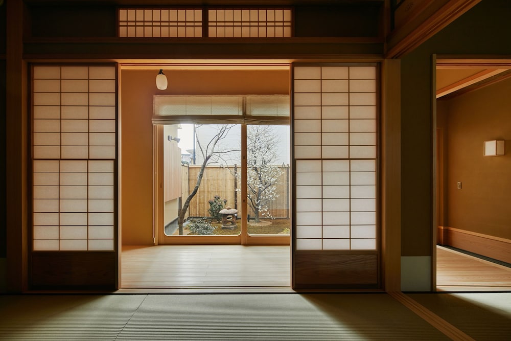 HANARE KYOTO 御宿 長谷川 京都