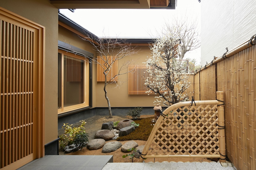 HANARE KYOTO 御宿 長谷川 京都