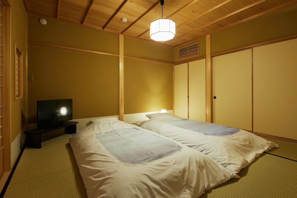 HANARE KYOTO 御宿 長谷川 京都