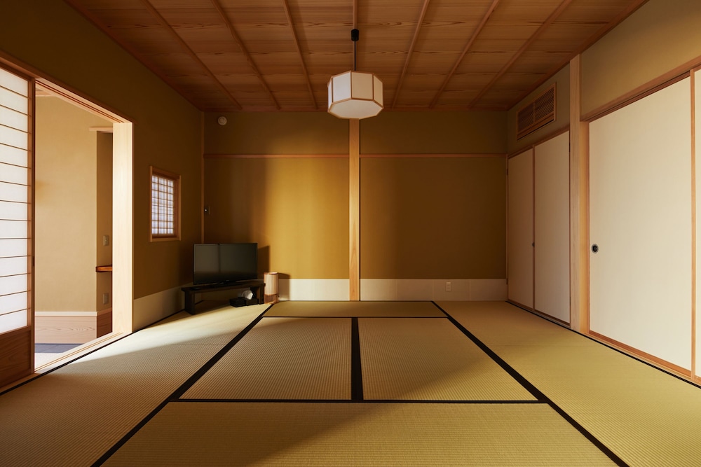 HANARE KYOTO 御宿 長谷川 京都