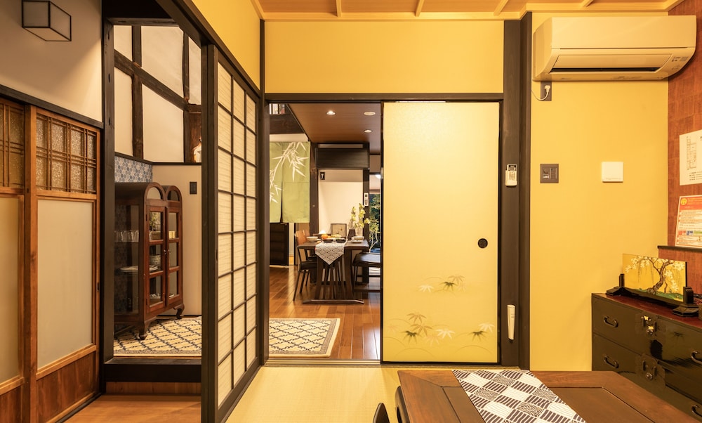 雲町屋 蛸薬師 KUMOMACHIYA TAKOYAKUSHI 京都