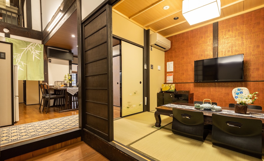 雲町屋 蛸薬師 KUMOMACHIYA TAKOYAKUSHI 京都