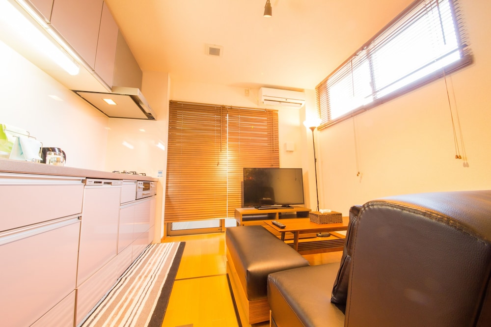 GUESTHOUSE HARMONY SHIYAKUSHOMAE 京都