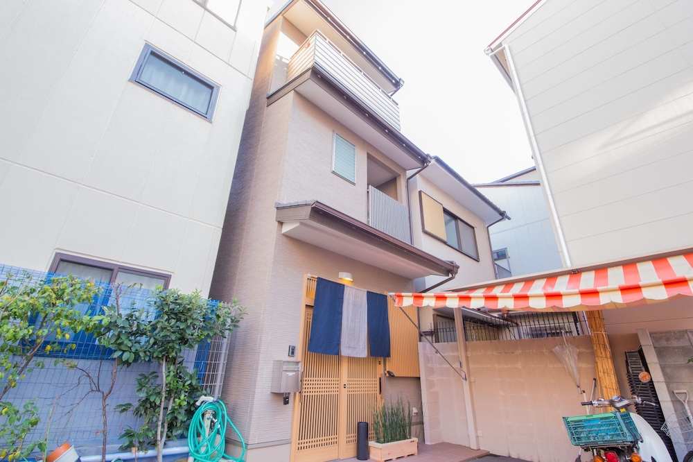 GUESTHOUSE HARMONY SHIYAKUSHOMAE 京都