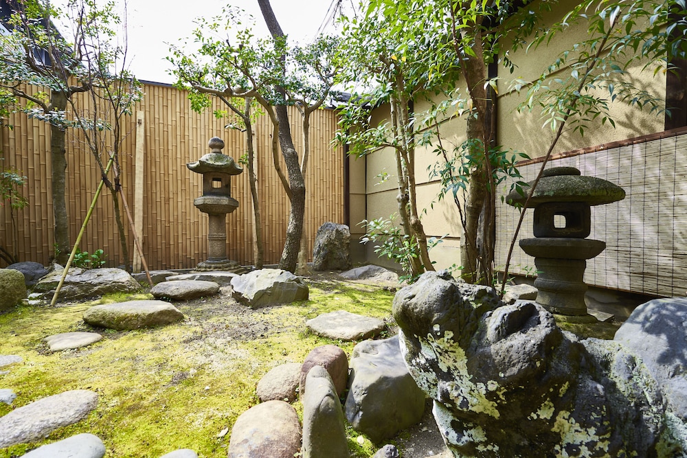 歴史的な蔵のある京町家 丹定 京都
