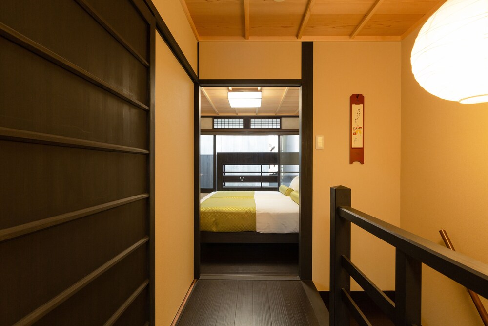 京都一棟貸し町屋旅館「華・安吉居」 京都