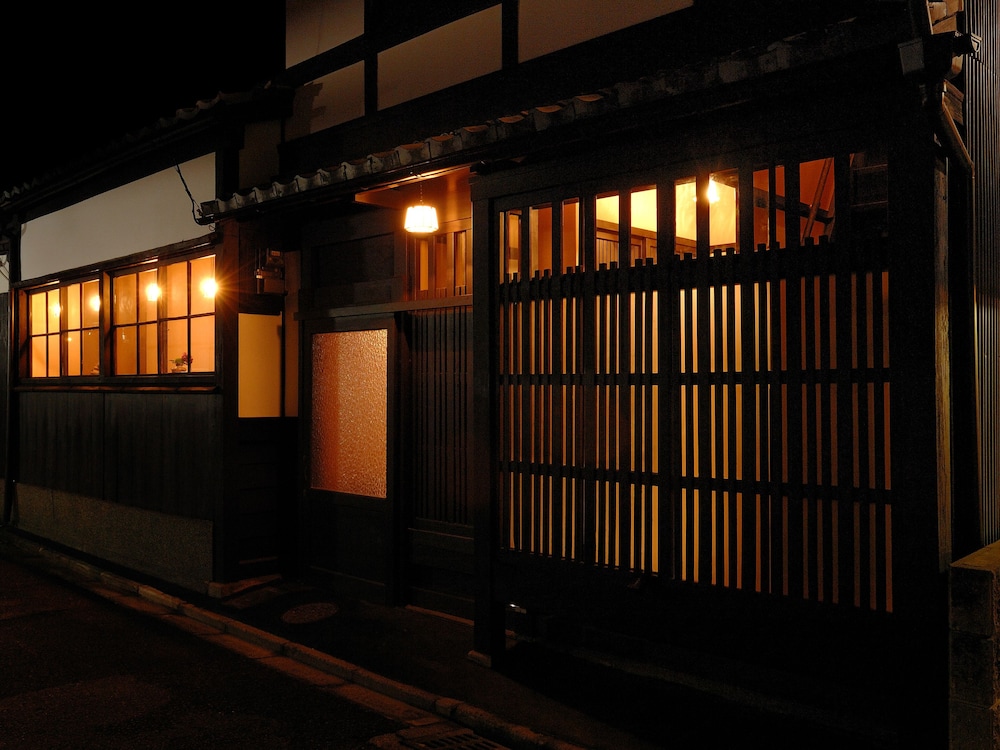 シアター & ライブラリーレジデンス 京都紫野 京都