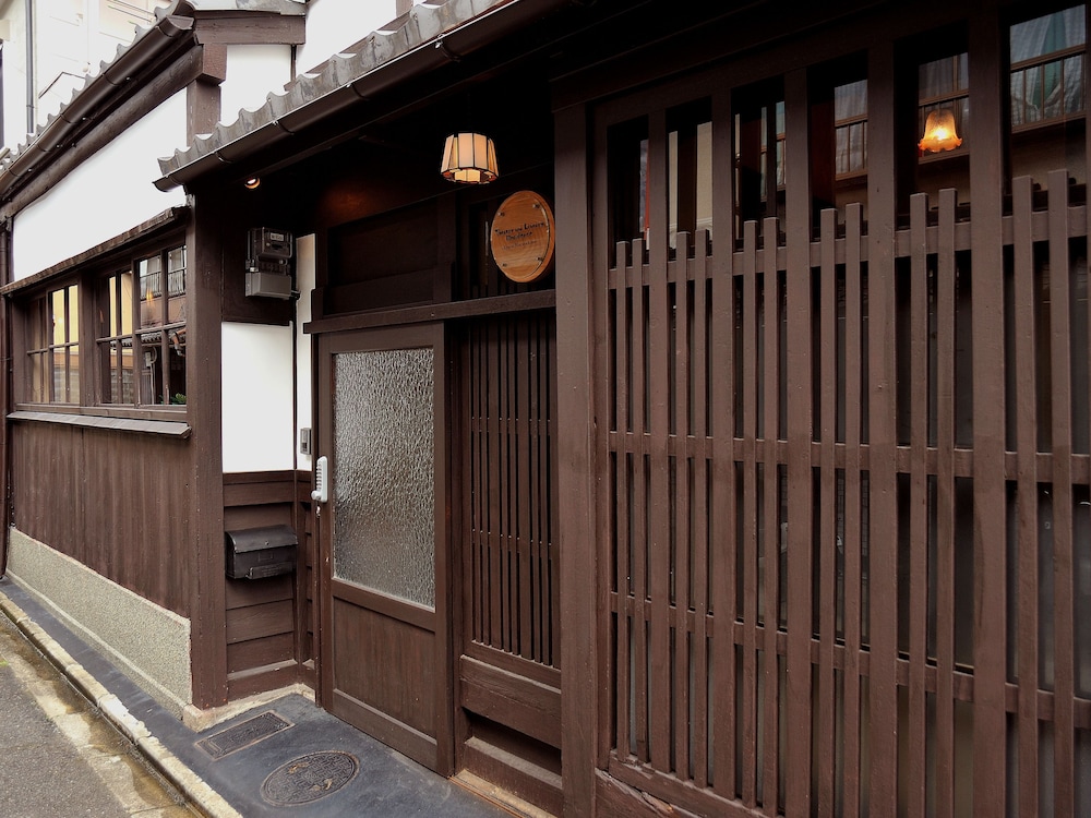 シアター & ライブラリーレジデンス 京都紫野 京都