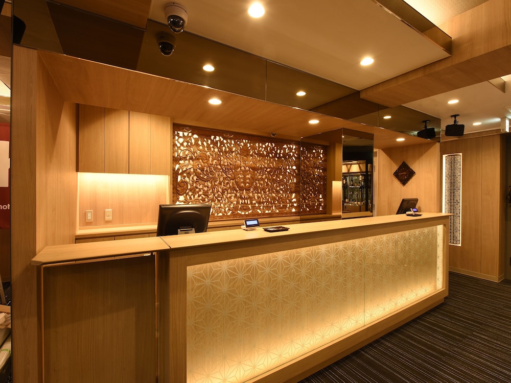 豪華カプセルホテル 安心お宿プレミアリゾート京都四条烏丸店 京都