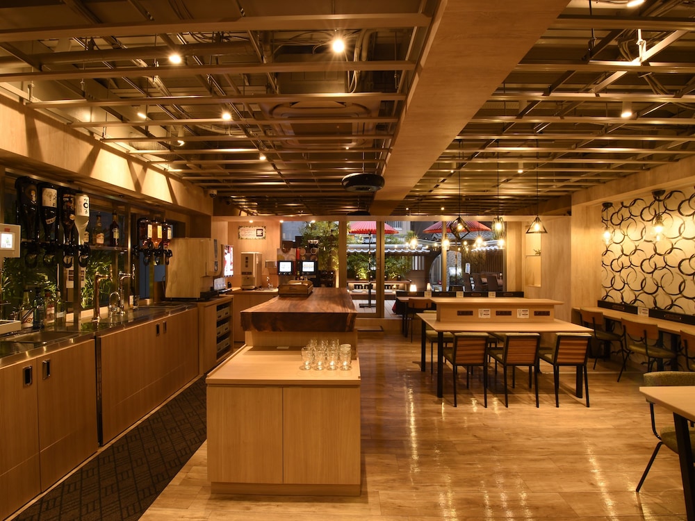 豪華カプセルホテル 安心お宿プレミアリゾート京都四条烏丸店 京都