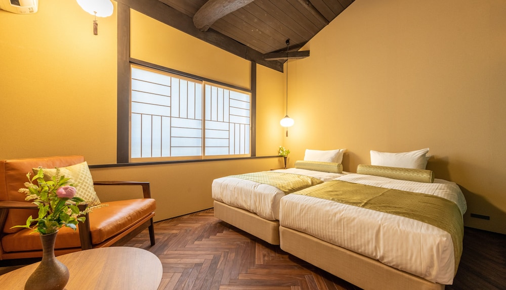京都一棟貸し町屋旅館「華・梅溪居」 京都