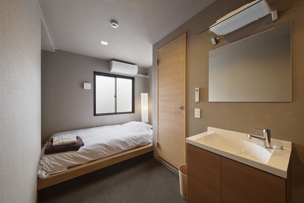 KAEDE GUESTHOUSE 京都