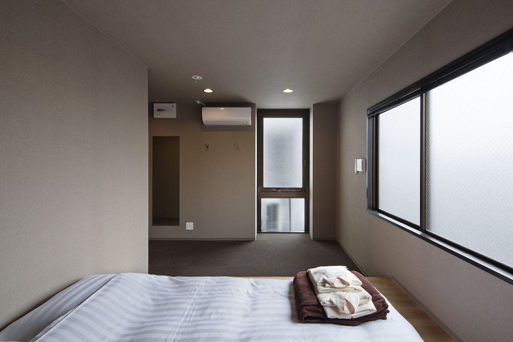 KAEDE GUESTHOUSE 京都