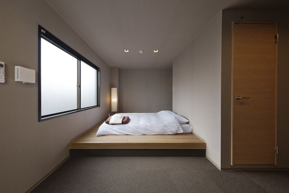 KAEDE GUESTHOUSE 京都