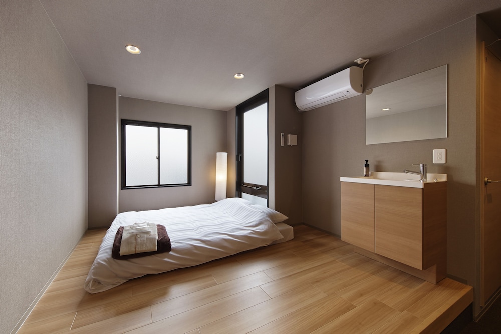 KAEDE GUESTHOUSE 京都