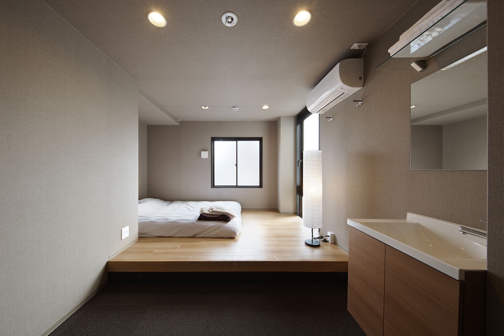 KAEDE GUESTHOUSE 京都