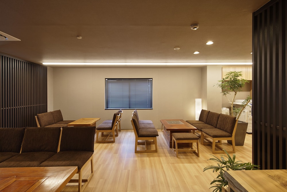 KAEDE GUESTHOUSE 京都