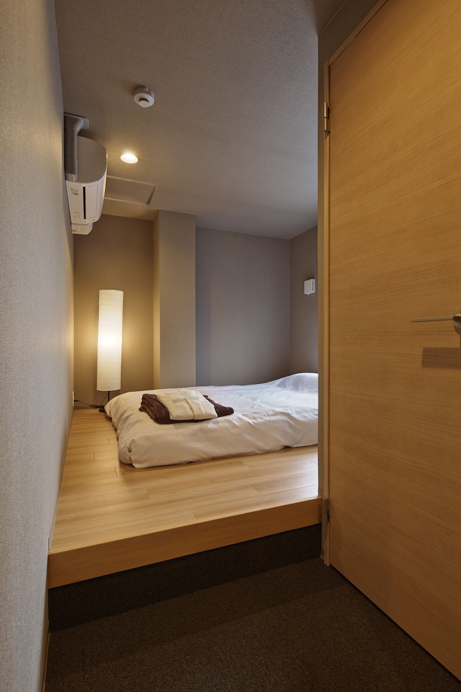 KAEDE GUESTHOUSE 京都