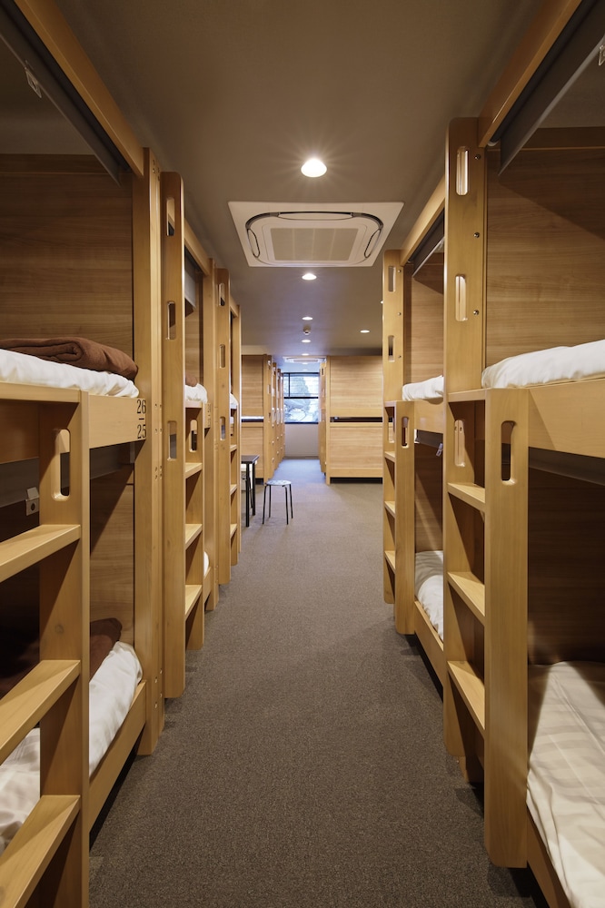 KAEDE GUESTHOUSE 京都