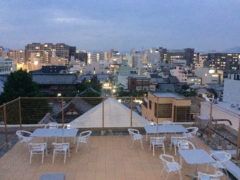KAEDE GUESTHOUSE 京都
