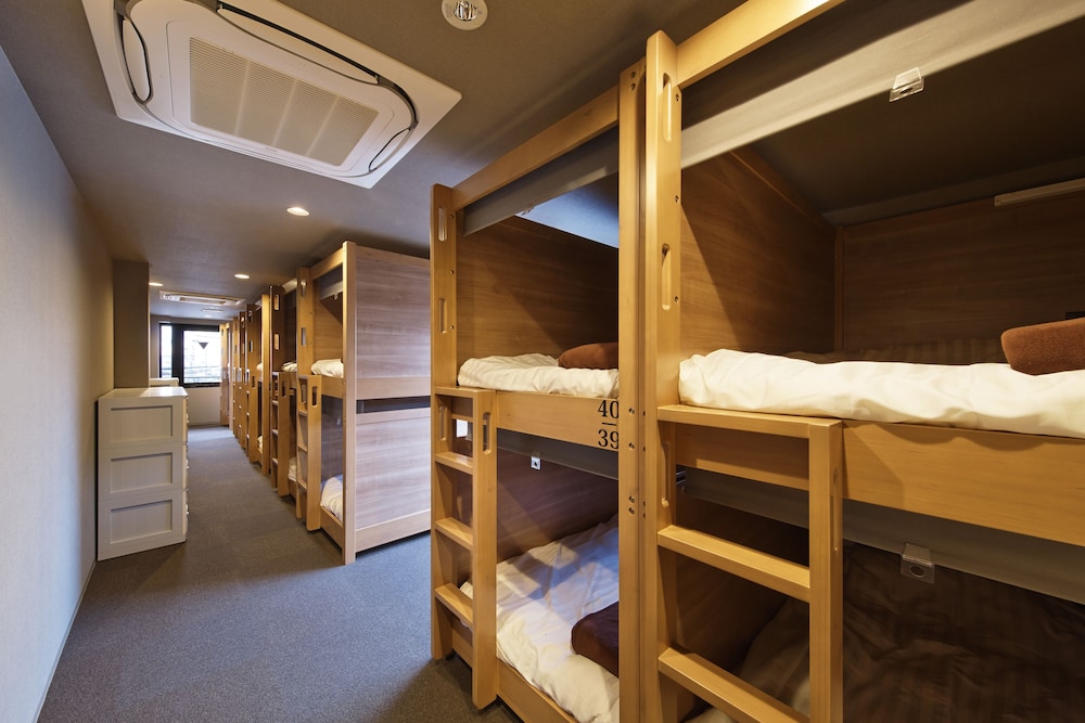 KAEDE GUESTHOUSE 京都