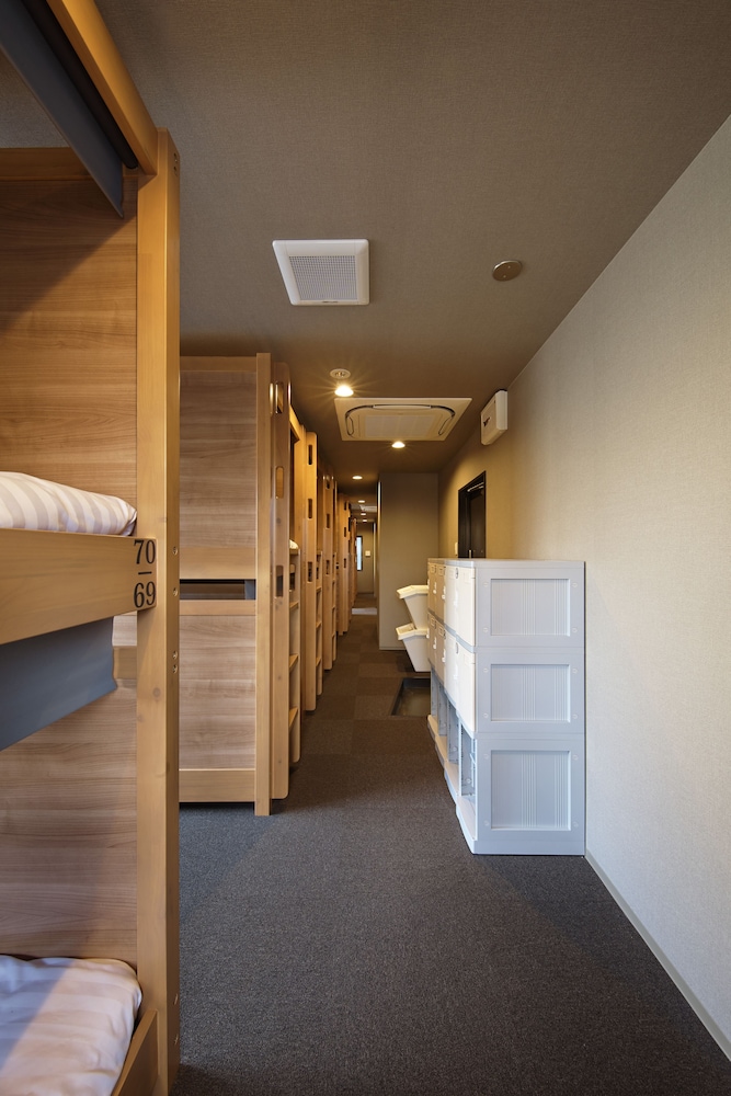KAEDE GUESTHOUSE 京都