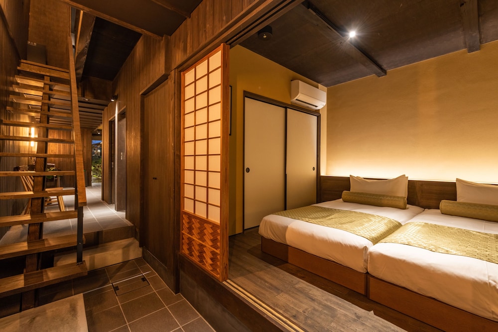 京都一棟貸し町屋旅館「華・吉祥居」 京都