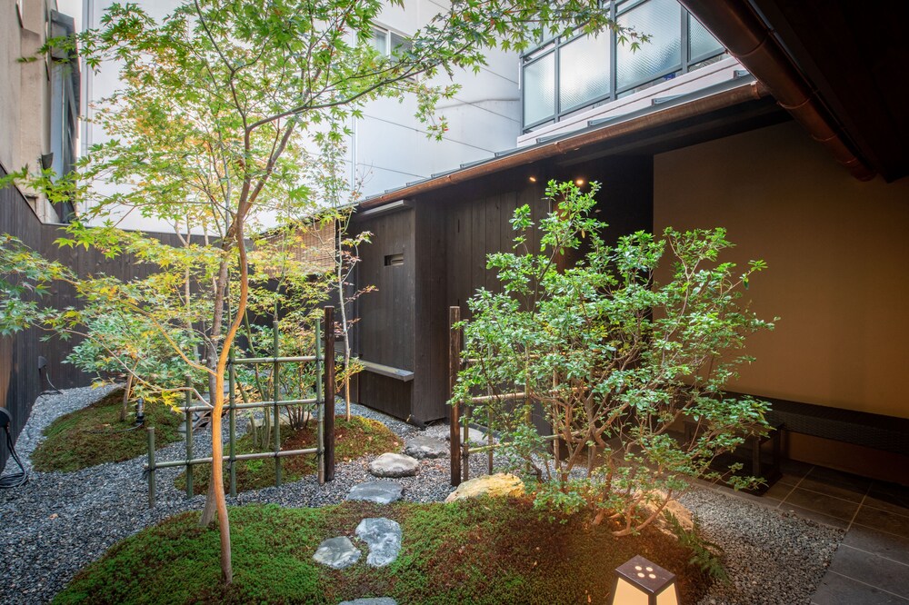 京都一棟貸し町屋旅館「華・吉祥居」 京都