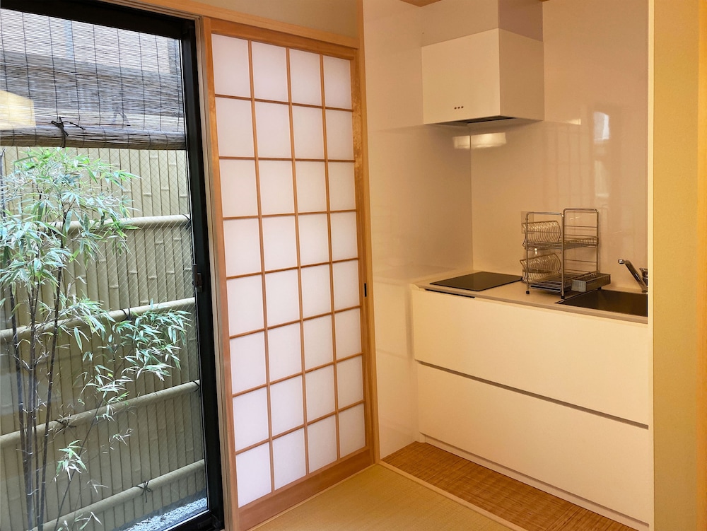 HOTEL ZIPANGU MURASAKINO 京都
