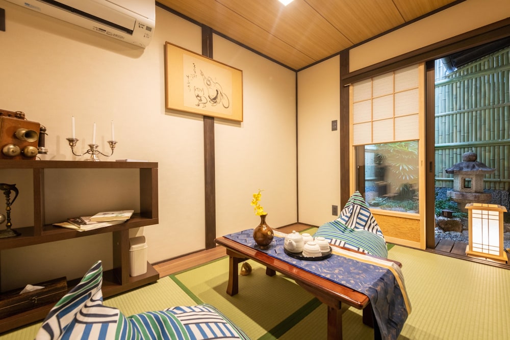 雲町屋 御所東 KUMOMACHIYA GOSHOHIGASHI 京都