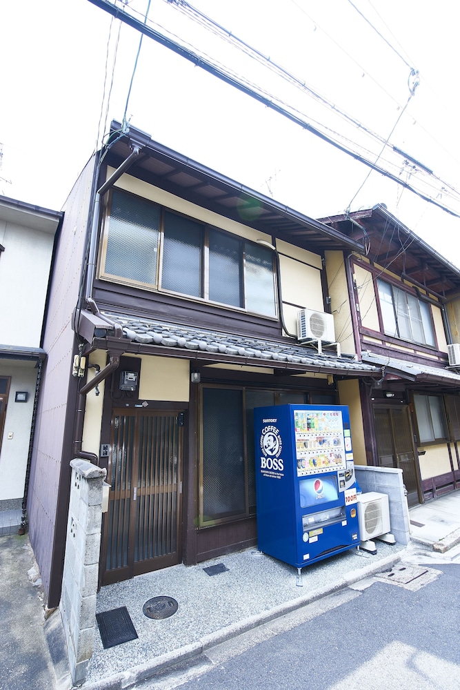 ベース烏丸今出川 京都