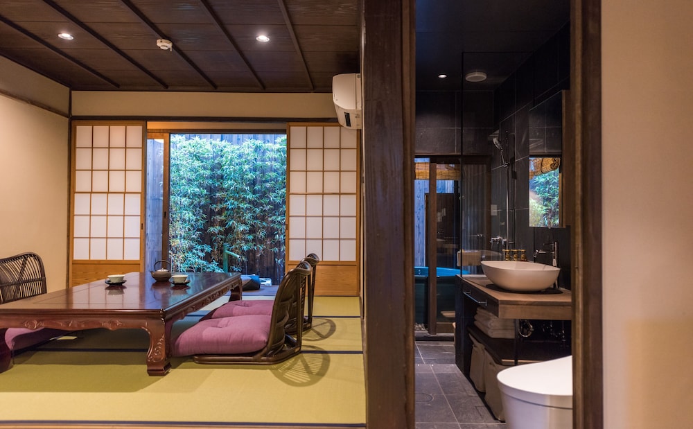 京都一棟貸し町屋旅館「華・竹林京舍」 京都