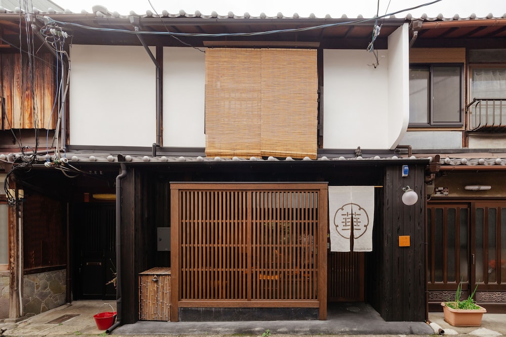京都一棟貸し町屋旅館「華・竹林京舍」 京都