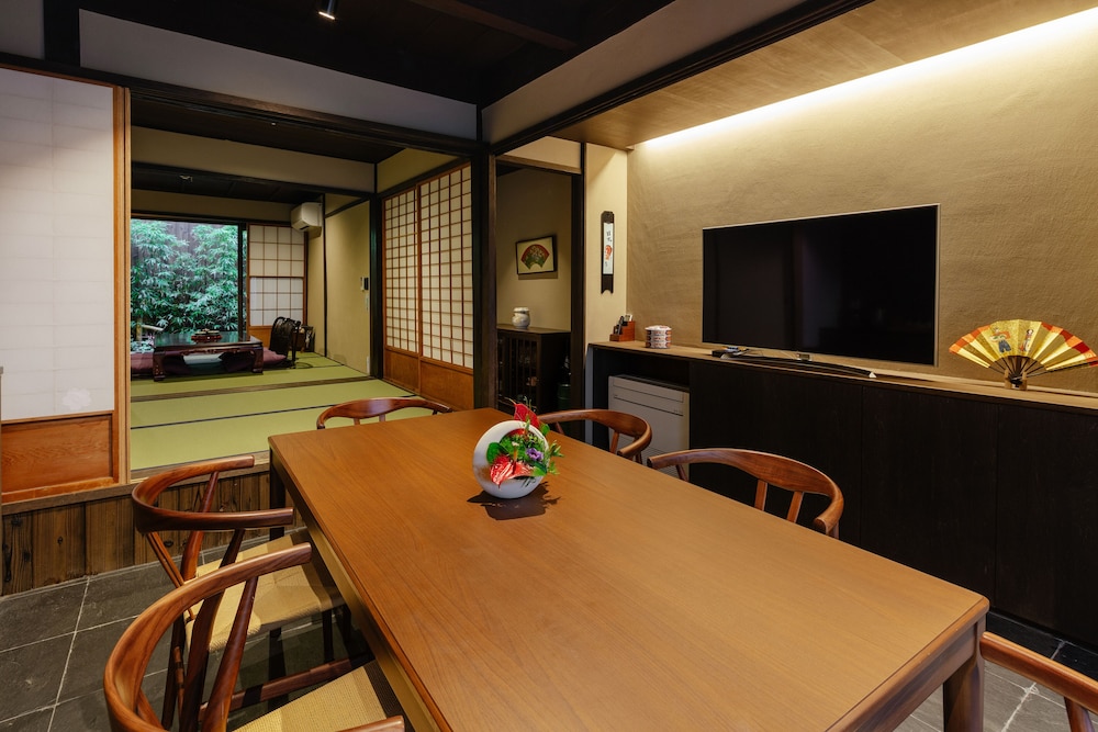 京都一棟貸し町屋旅館「華・竹林京舍」 京都