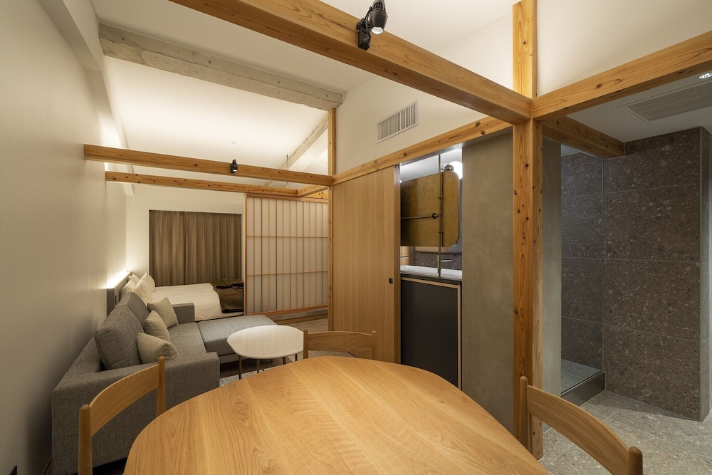 KYOTO ITOYA HOTEL MON (京都糸屋ホテル モン) 京都