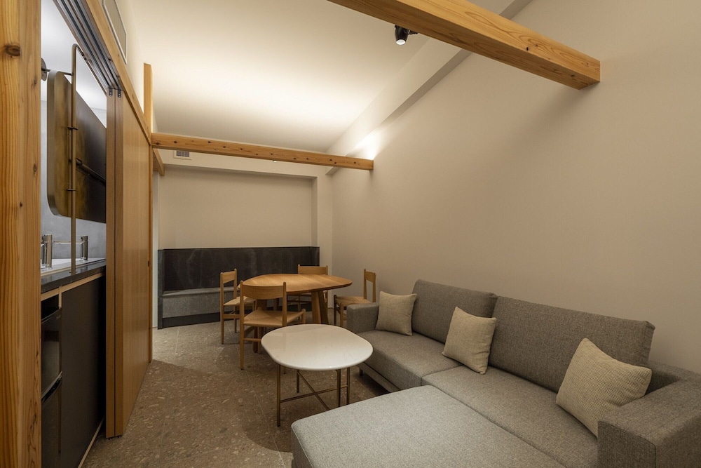 KYOTO ITOYA HOTEL MON (京都糸屋ホテル モン) 京都