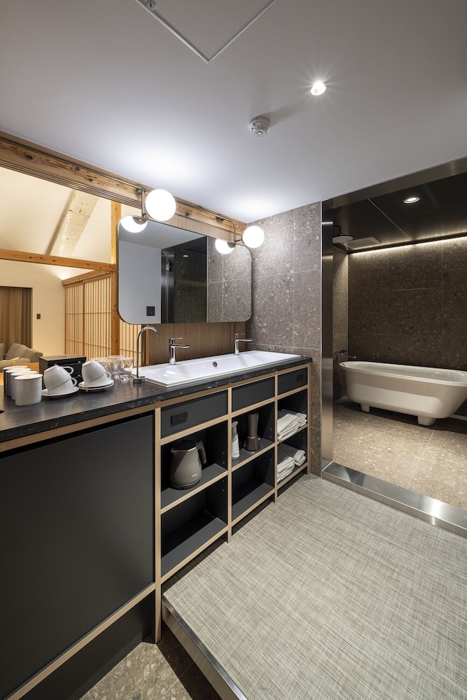 KYOTO ITOYA HOTEL MON (京都糸屋ホテル モン) 京都