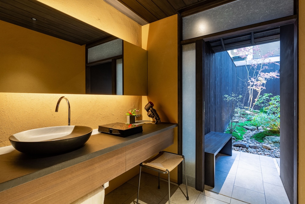 京都一棟貸し町屋旅?「華・思心居」 京都