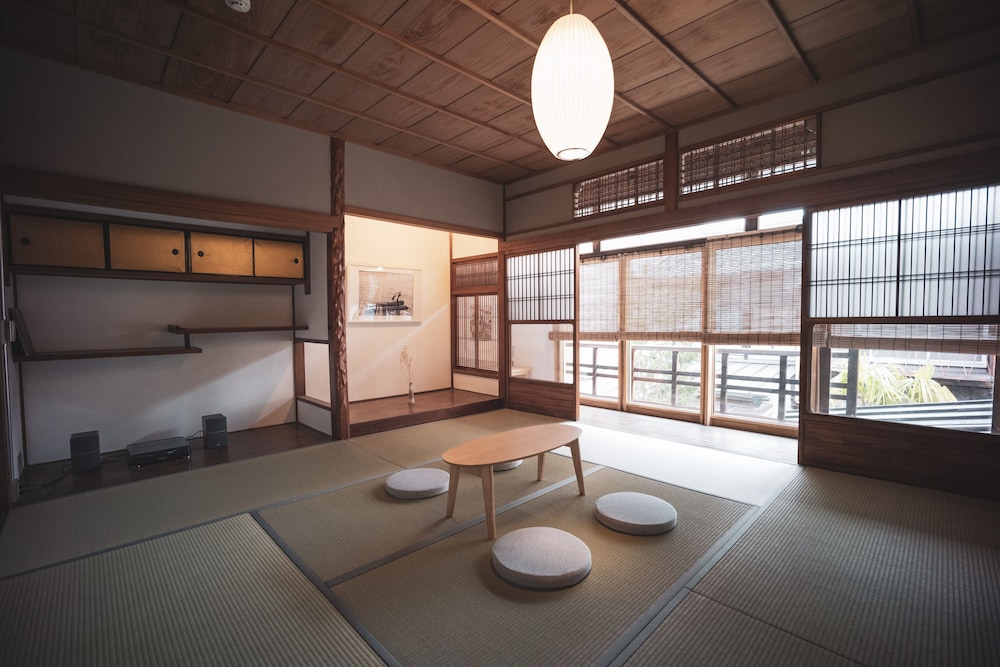 MODERN MACHIYA MIBU 京都