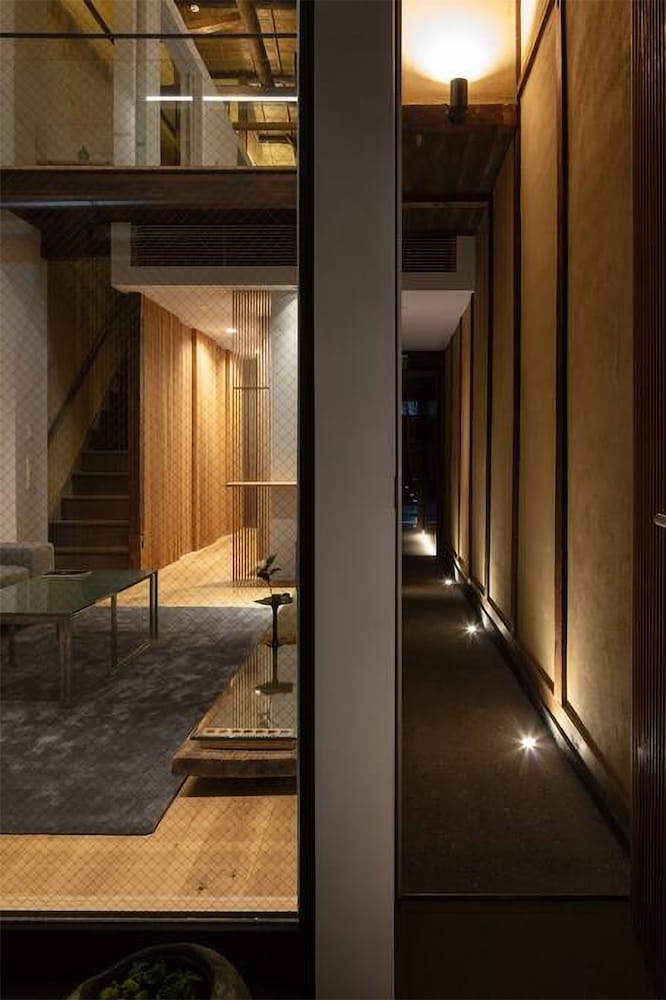 RESIDENCE JO 15 KARASUMA SHIJYO 京都