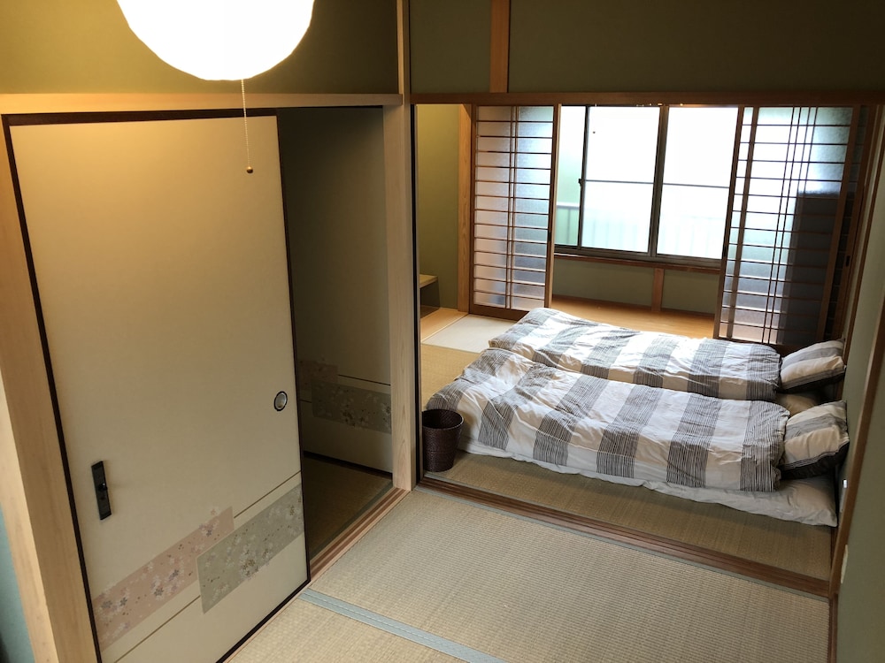 一葉秋舍 A LEAF INN 京都