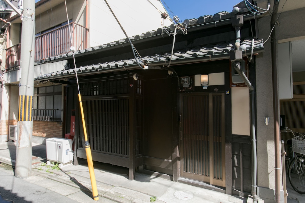 KYOMACHIYA HOUSE IZO 京都