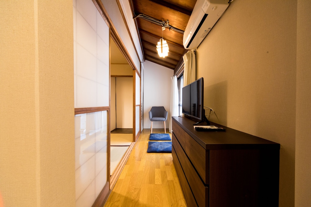 KYOMACHIYA HOUSE IZO 京都