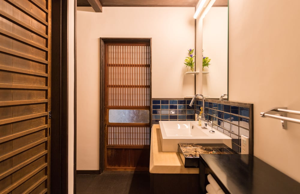 京都一棟貸し町屋旅館「華・洛嵐居」 京都