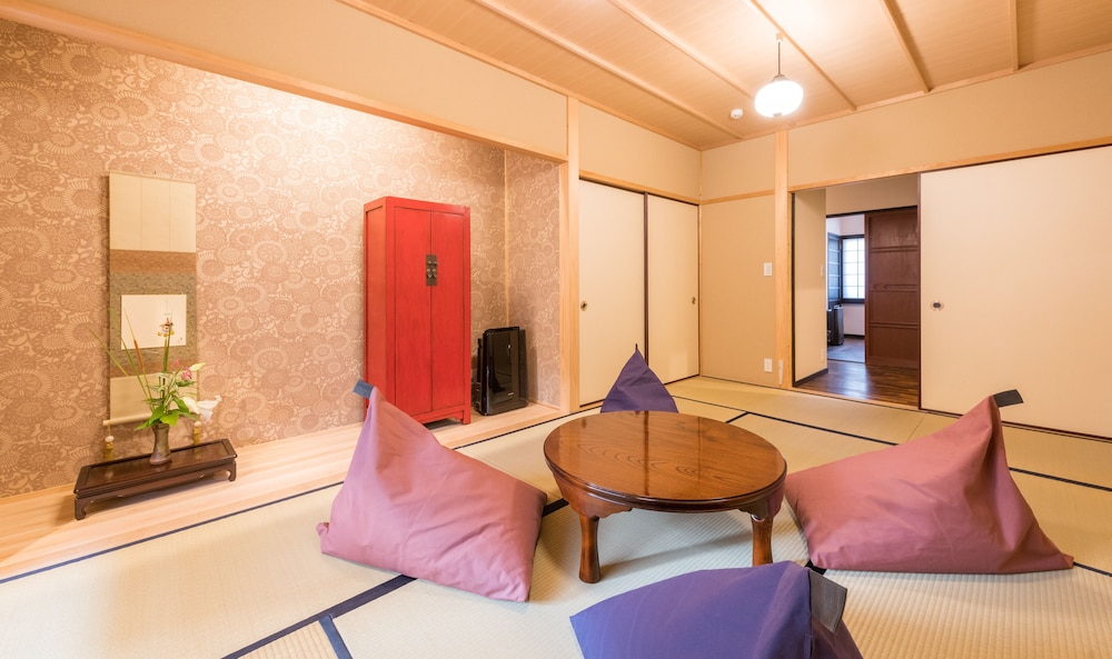京都一棟貸し町屋旅館「華・洛嵐居」 京都