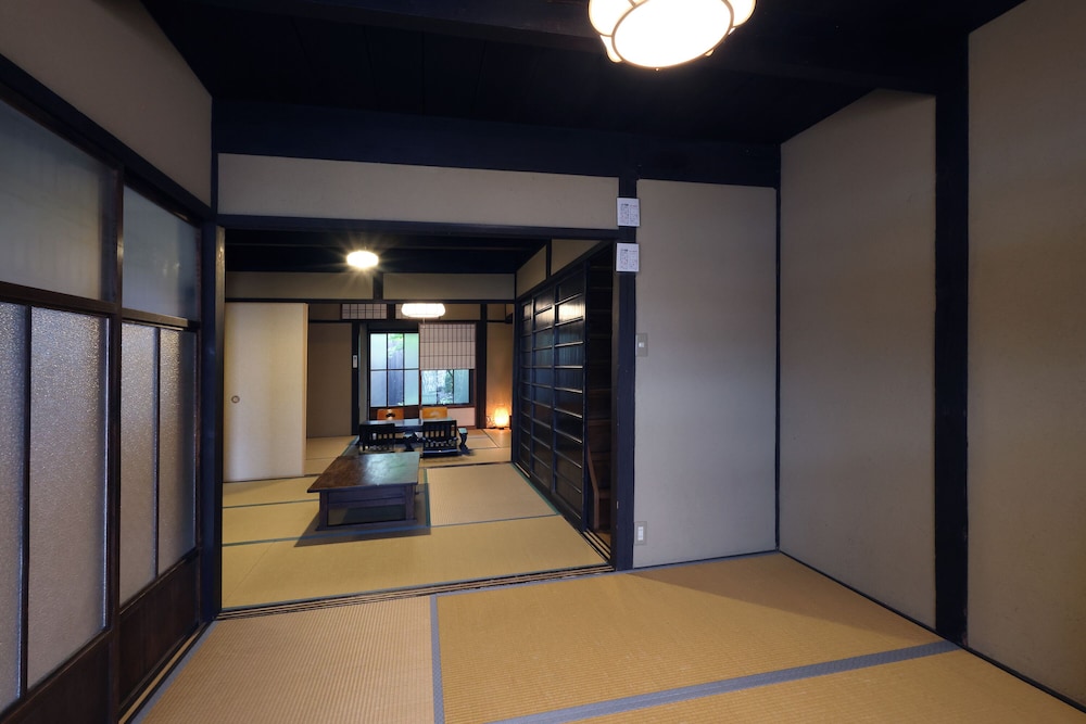 平安宮内裏の宿 京都